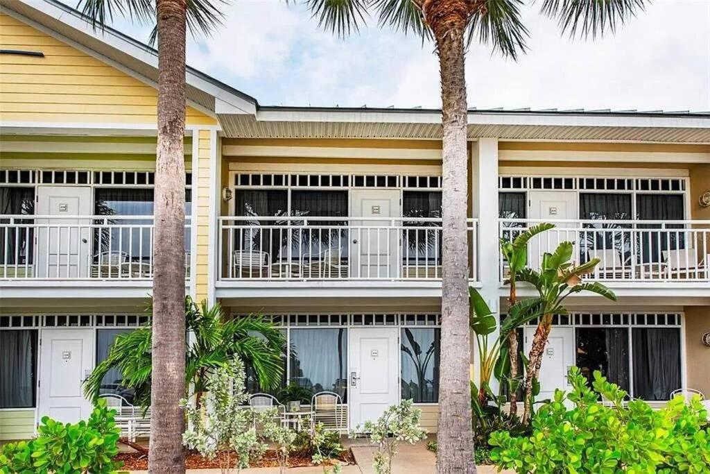 Bay View, Studio206, Beach Steps Away! Pool+Wifi Ruskin Extérieur photo