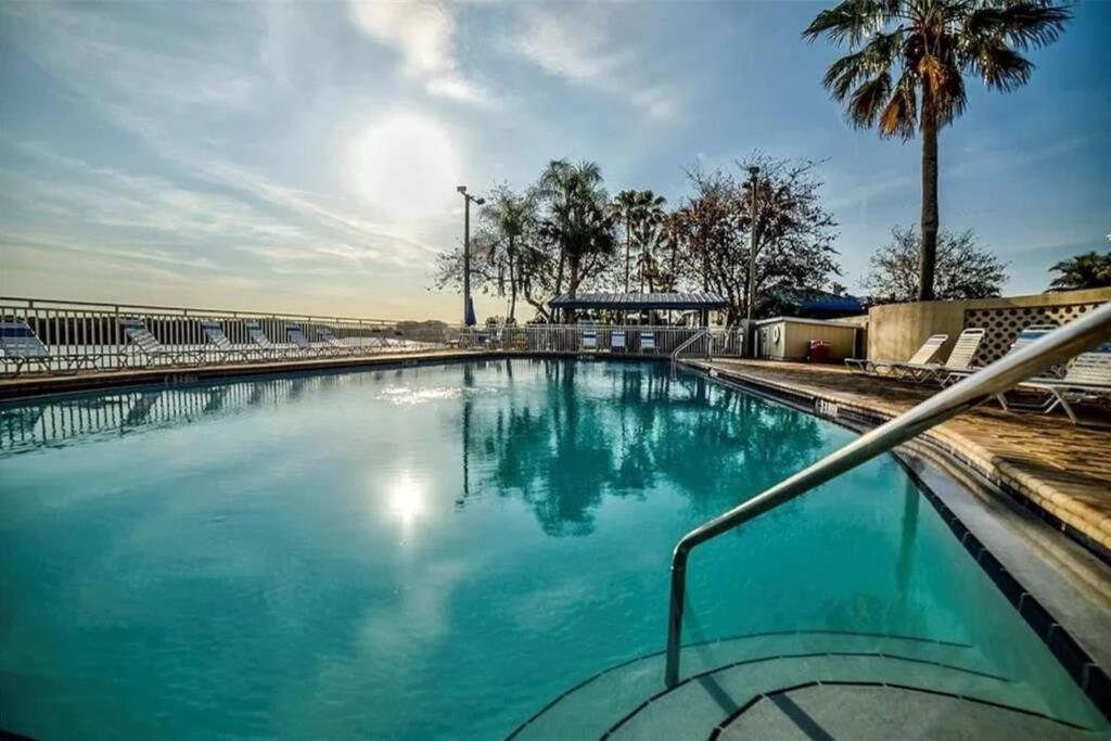 Bay View, Studio206, Beach Steps Away! Pool+Wifi Ruskin Extérieur photo
