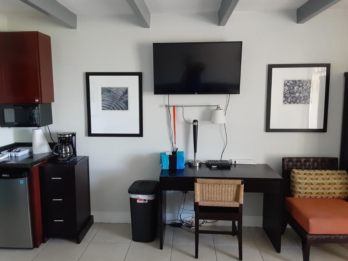 Bay View, Studio206, Beach Steps Away! Pool+Wifi Ruskin Extérieur photo