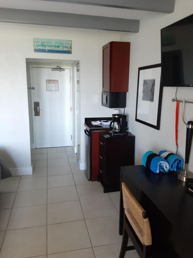 Bay View, Studio206, Beach Steps Away! Pool+Wifi Ruskin Extérieur photo