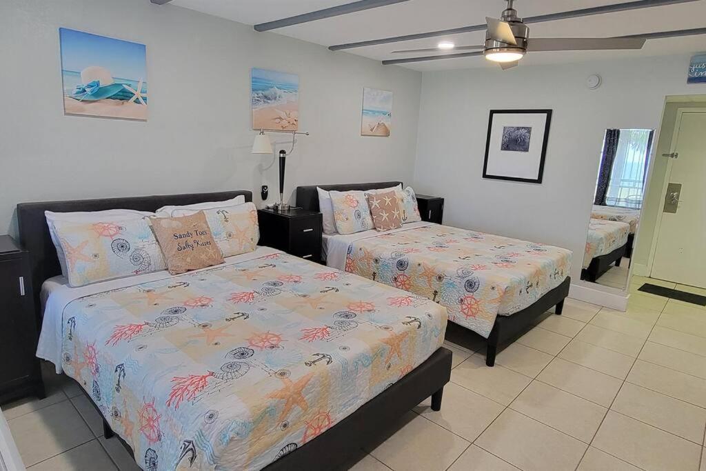 Bay View, Studio206, Beach Steps Away! Pool+Wifi Ruskin Extérieur photo